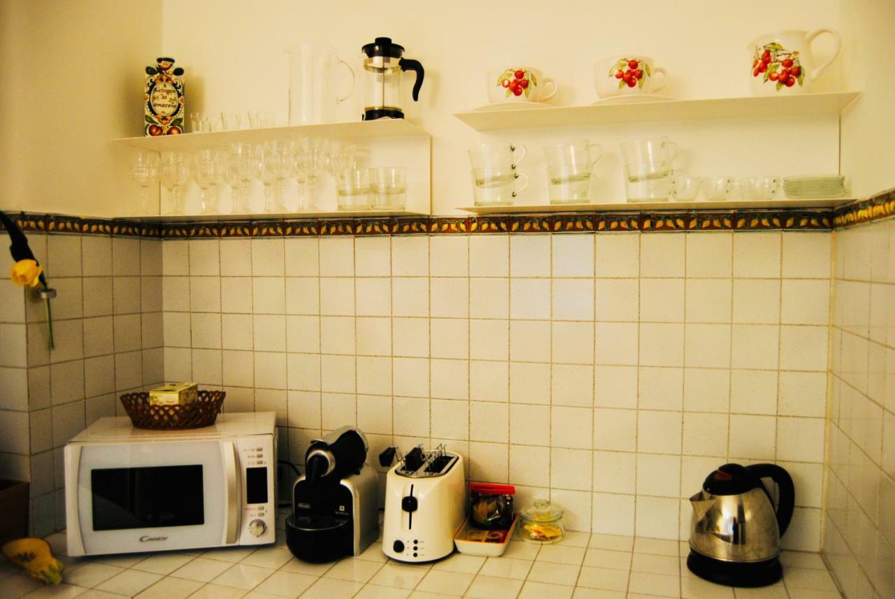 Famiglia Poggi, The Flying Hippo Apartment Roma Ngoại thất bức ảnh