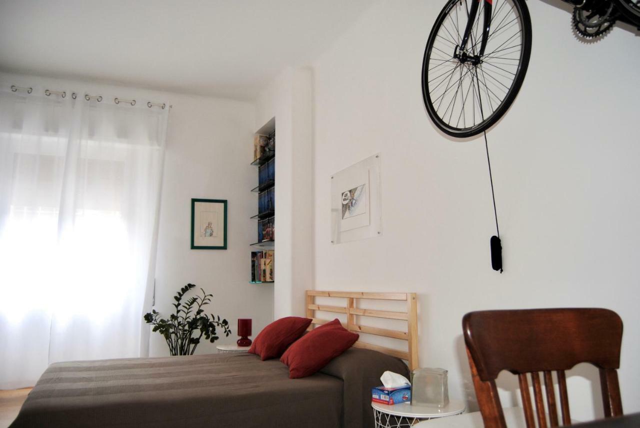 Famiglia Poggi, The Flying Hippo Apartment Roma Ngoại thất bức ảnh