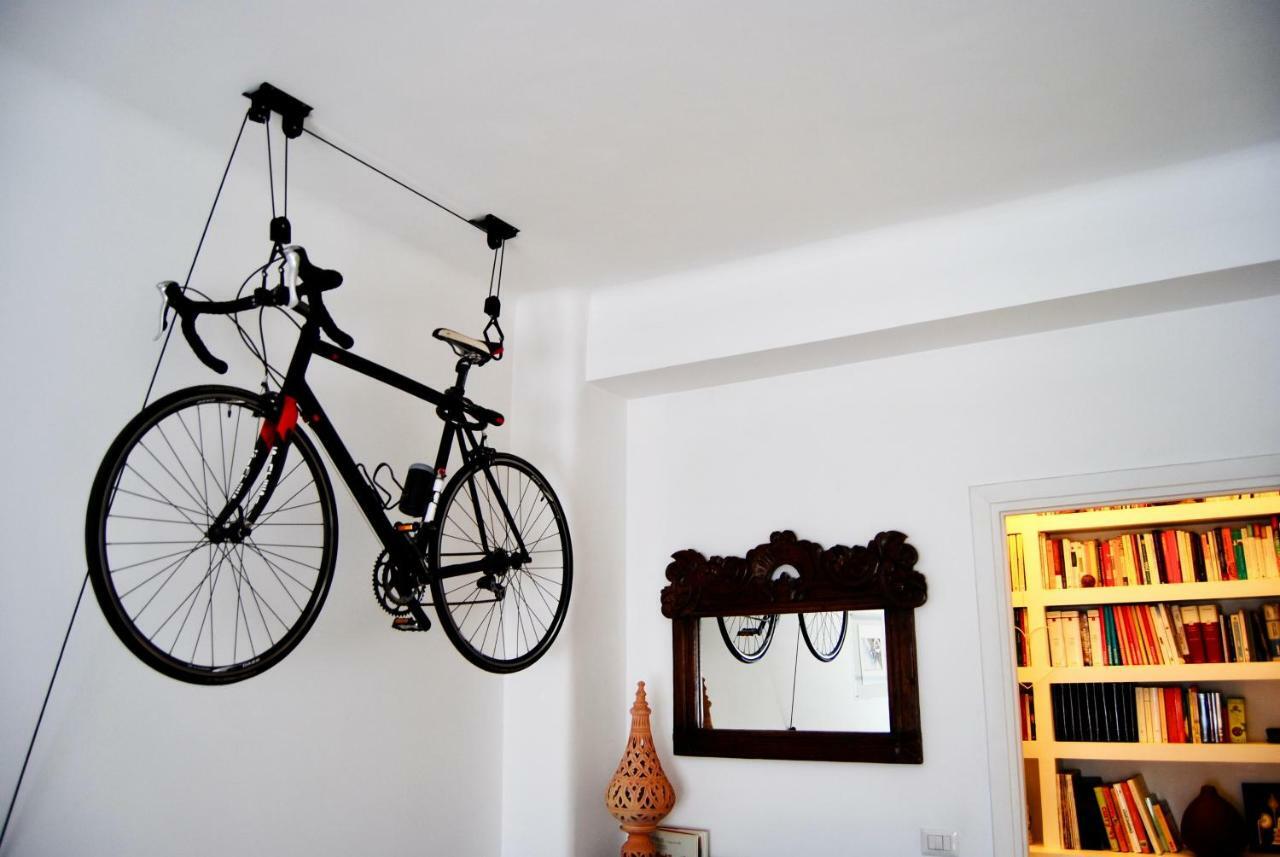 Famiglia Poggi, The Flying Hippo Apartment Roma Ngoại thất bức ảnh