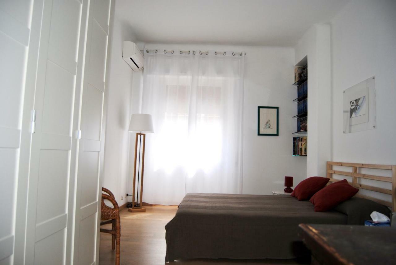 Famiglia Poggi, The Flying Hippo Apartment Roma Ngoại thất bức ảnh